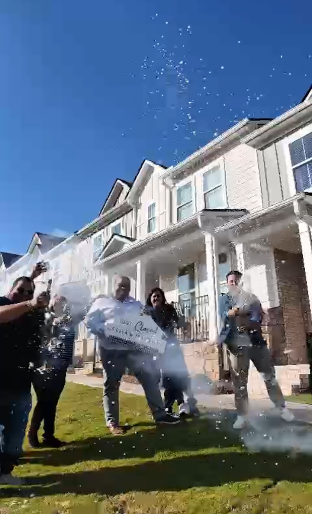 Entrega de llaves - Mario Martinez